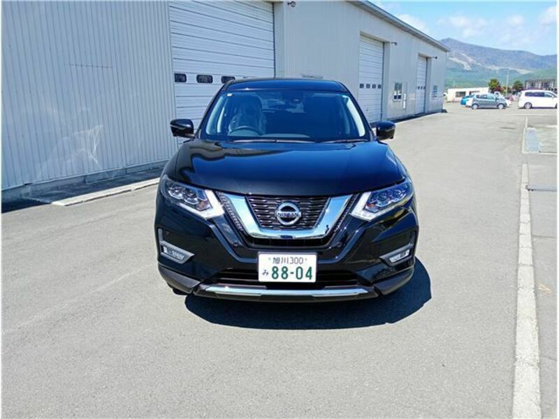 NISSAN　X-TRAIL
