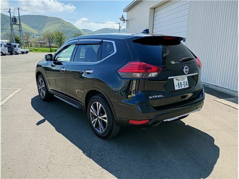 X-TRAIL-5