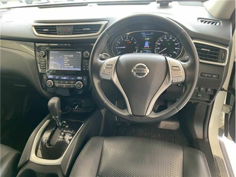 X-TRAIL-9