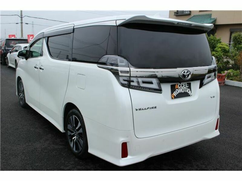 VELLFIRE-3