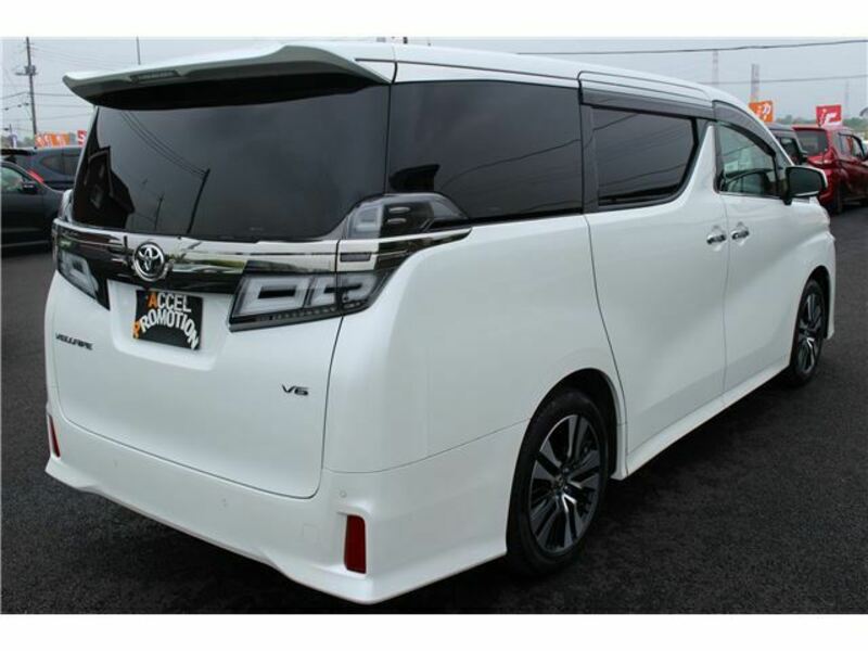 VELLFIRE-4