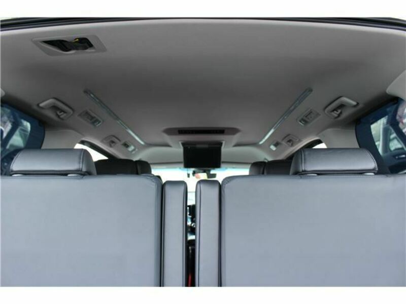 VELLFIRE-27