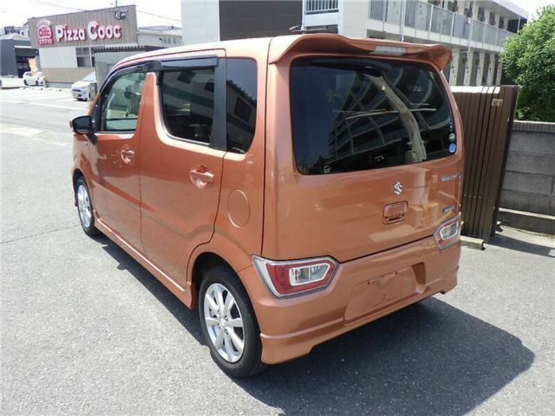 WAGON R