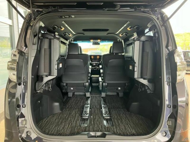 VELLFIRE-14