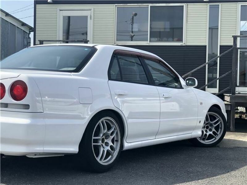 SKYLINE