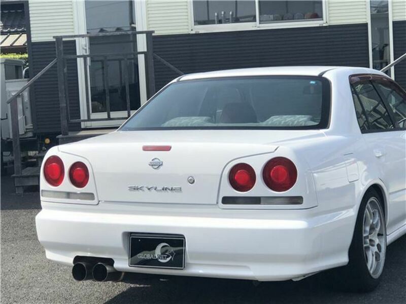 SKYLINE
