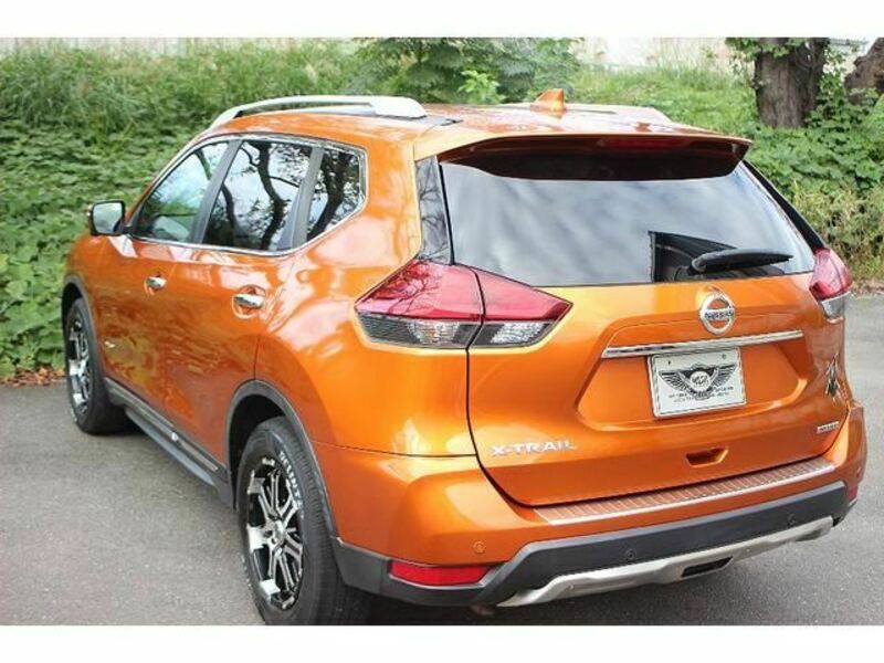 X-TRAIL
