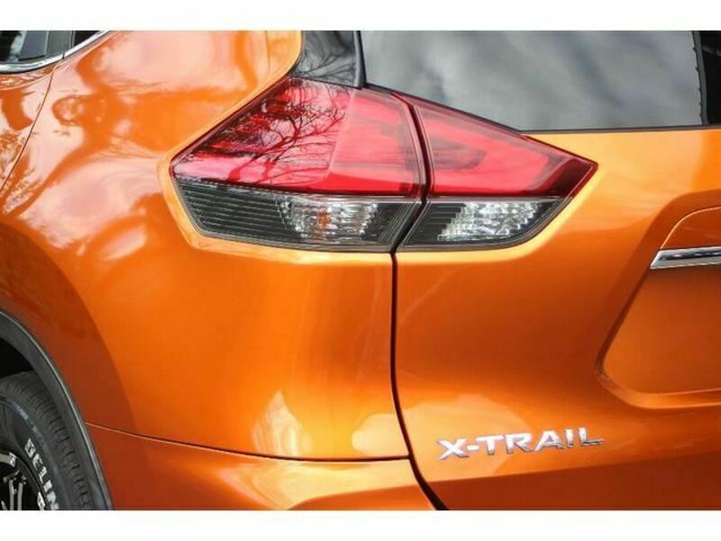 X-TRAIL
