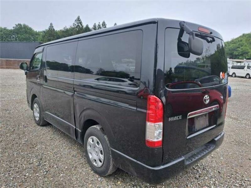 HIACE VAN