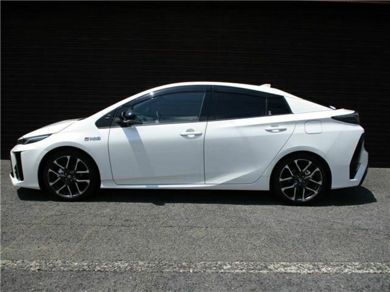 PRIUS PHV