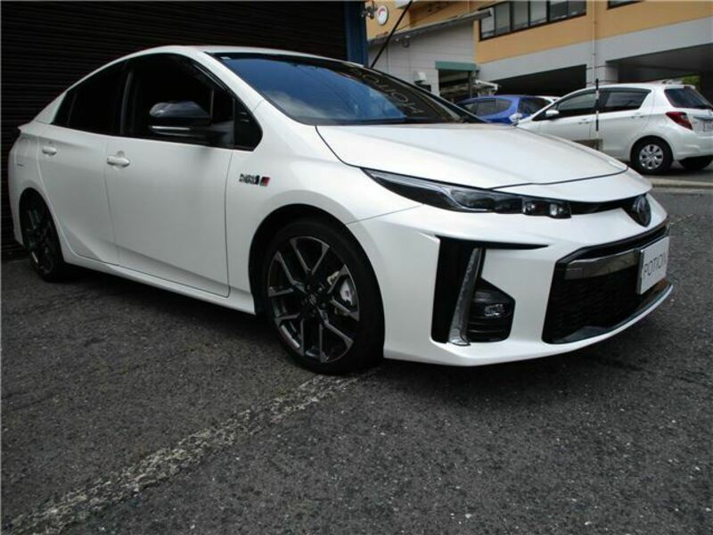 PRIUS PHV