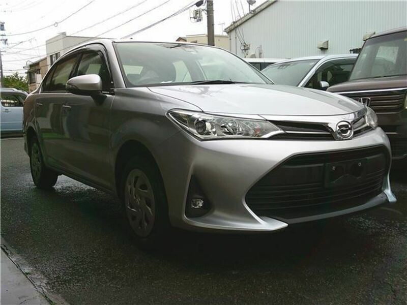 COROLLA AXIO