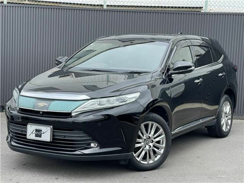 TOYOTA　HARRIER