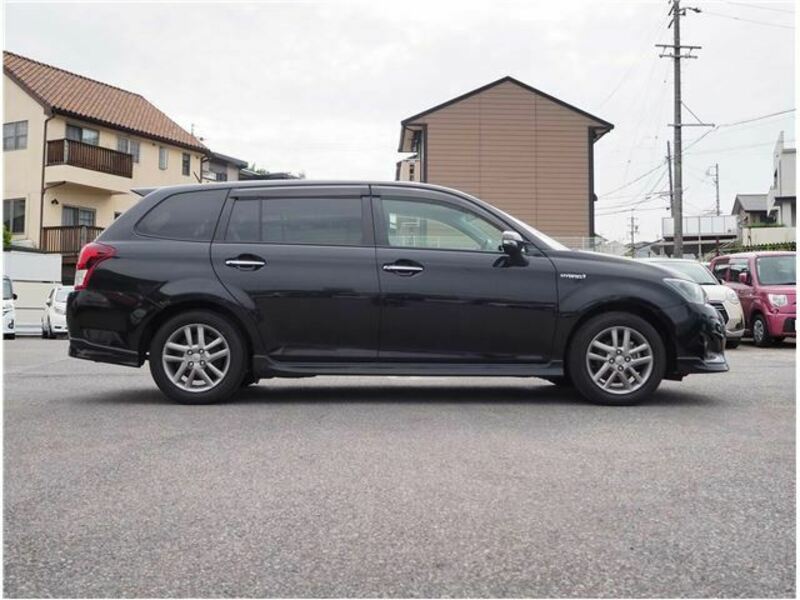 COROLLA FIELDER