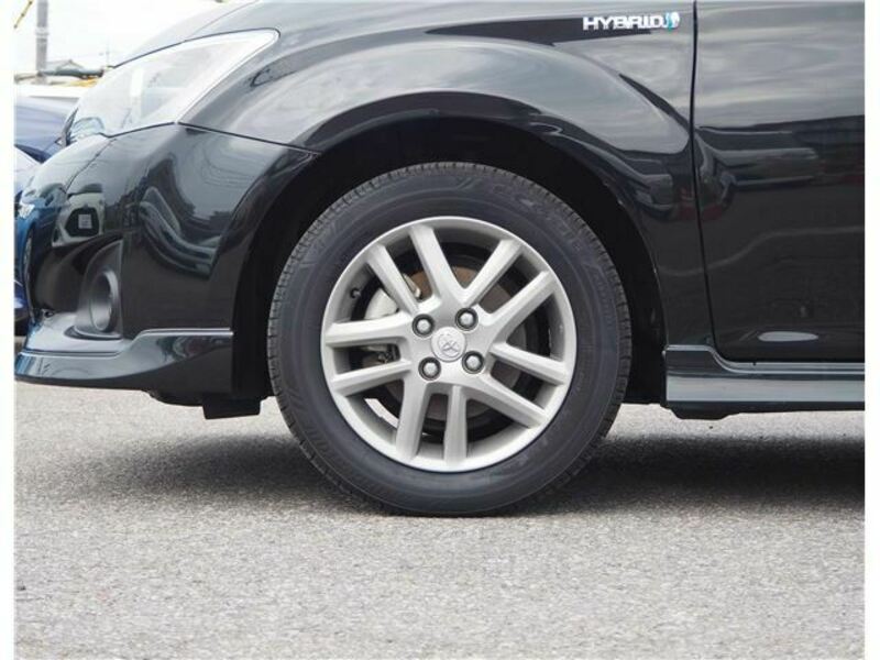 COROLLA FIELDER