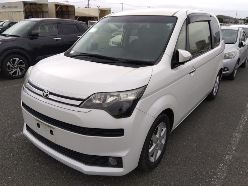 TOYOTA SPADE