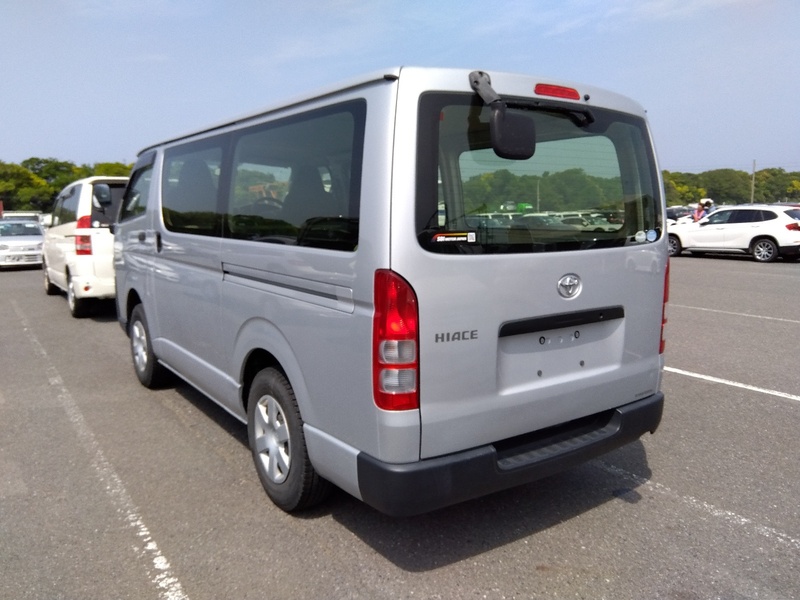 HIACE VAN
