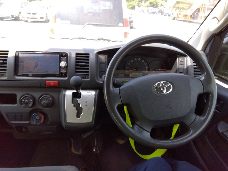 HIACE VAN