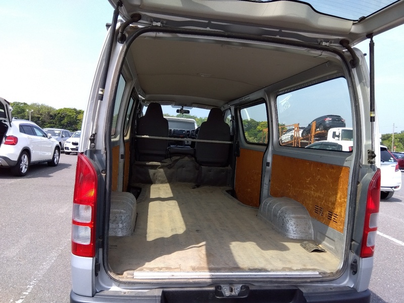 HIACE VAN