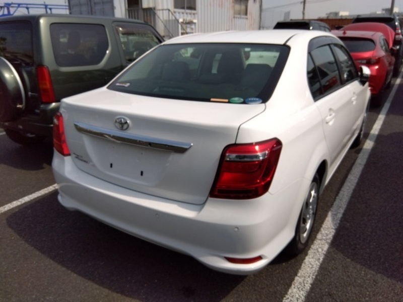 COROLLA AXIO