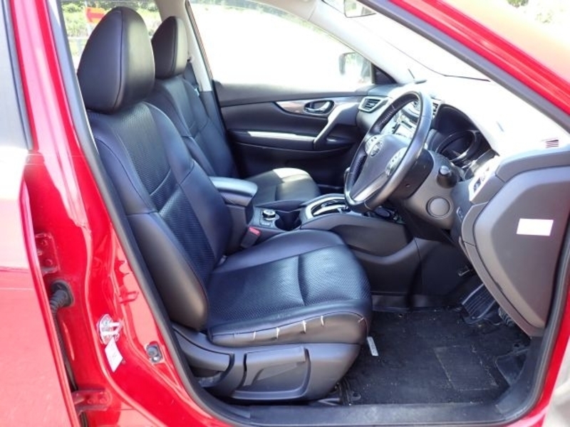 X-TRAIL