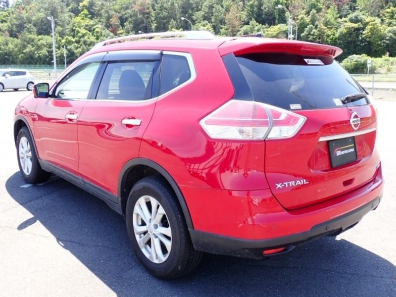 X-TRAIL