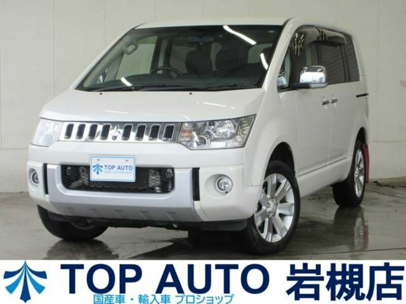 MITSUBISHI DELICA D5