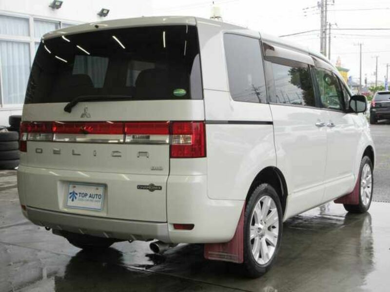 DELICA D5