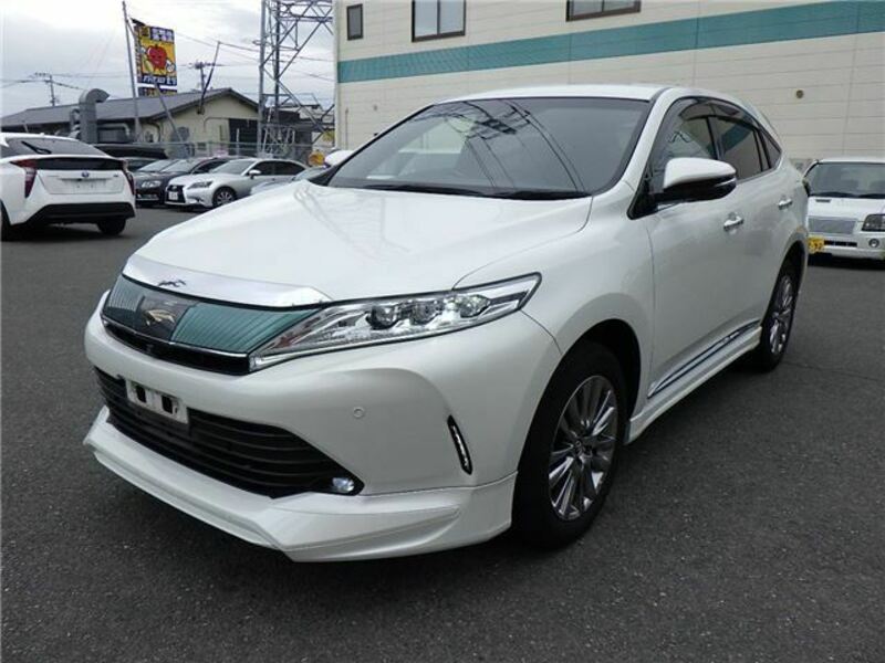 TOYOTA HARRIER