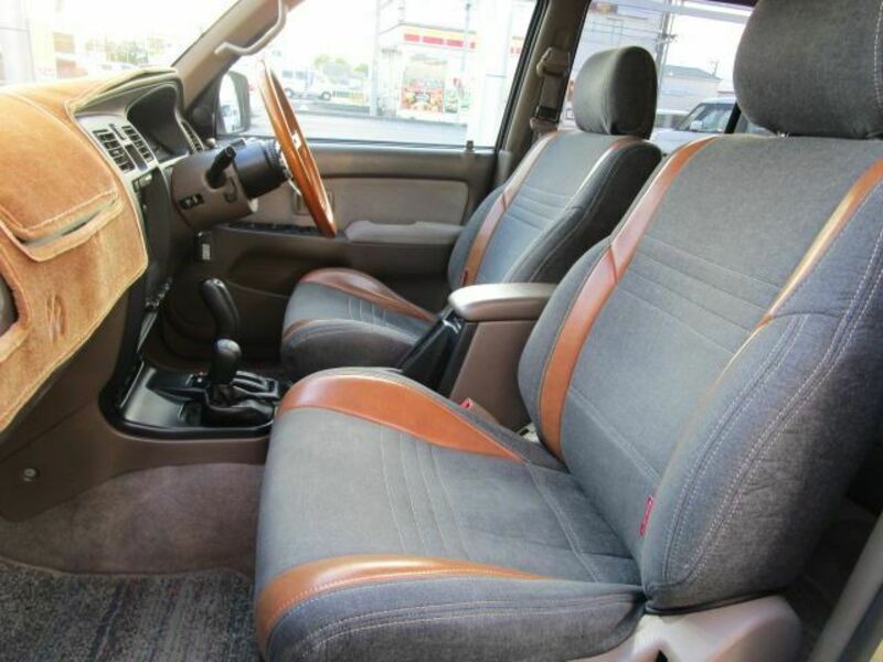 HILUX SURF