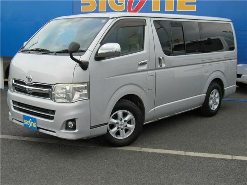 HIACE VAN
