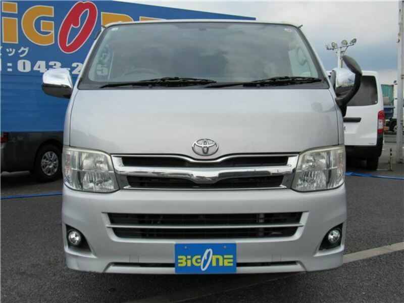 HIACE VAN