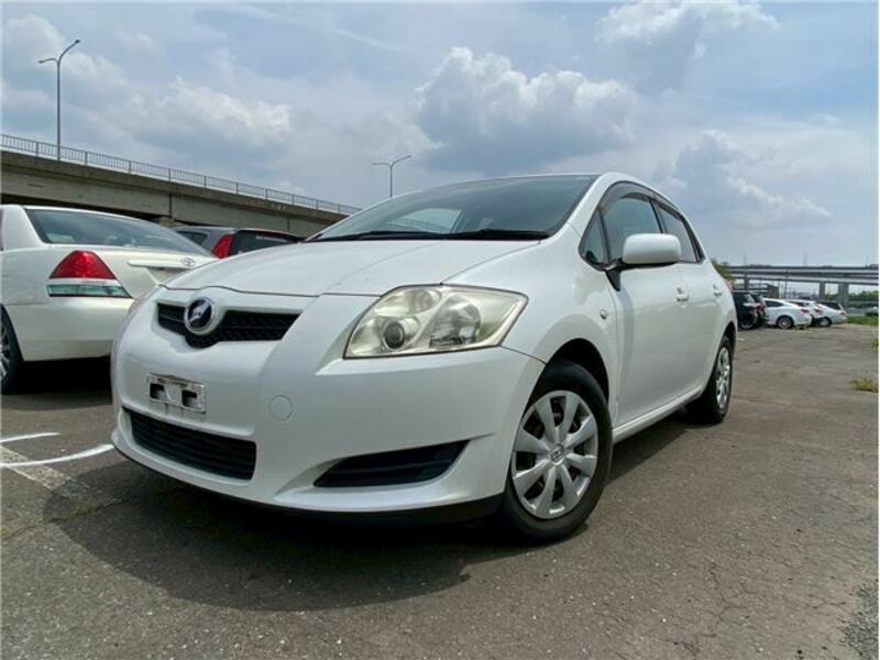 TOYOTA　AURIS
