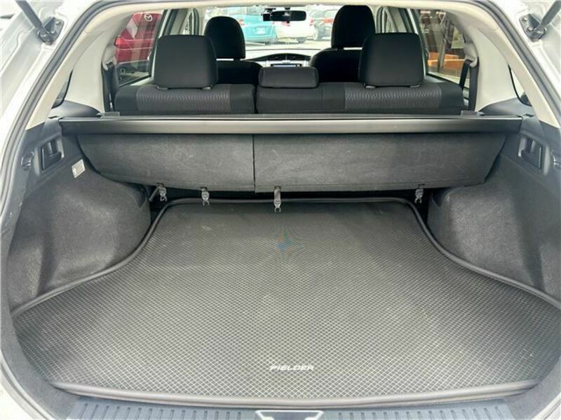 COROLLA FIELDER