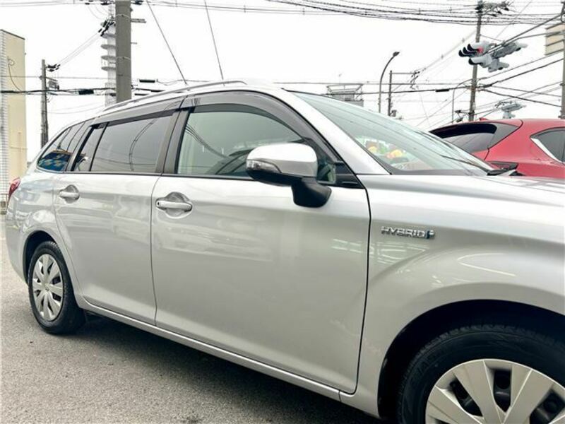 COROLLA FIELDER