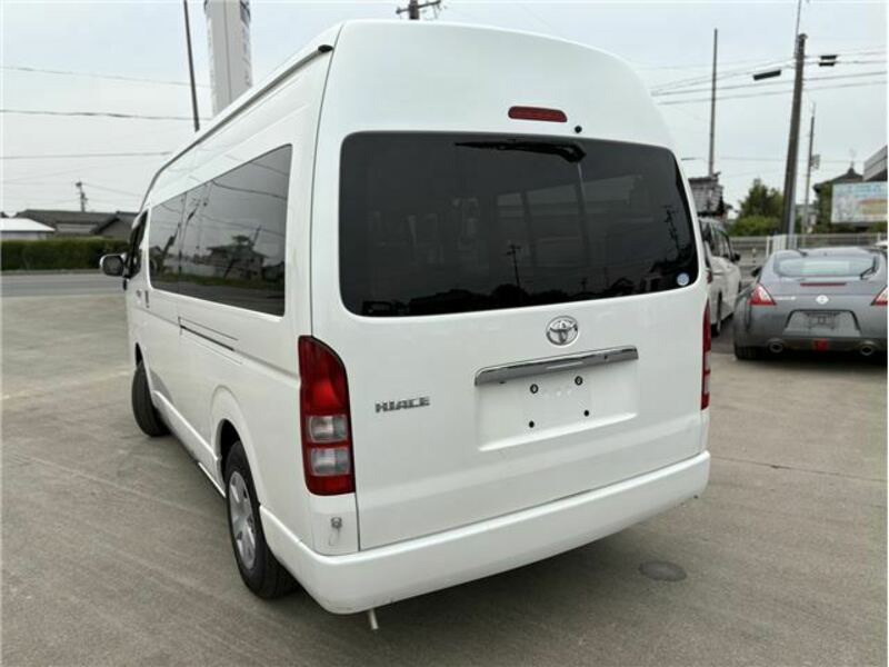HIACE VAN