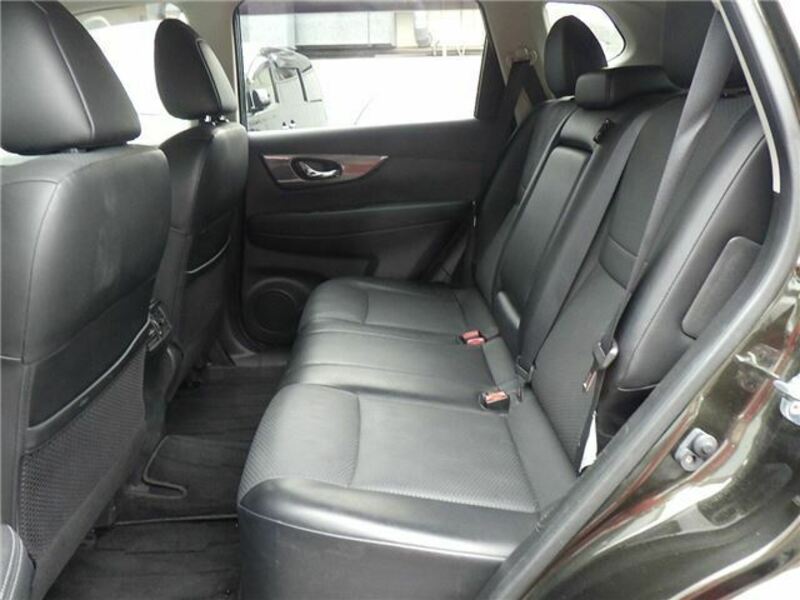 X-TRAIL-16