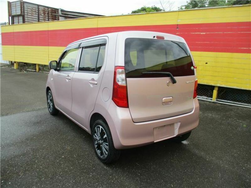 WAGON R