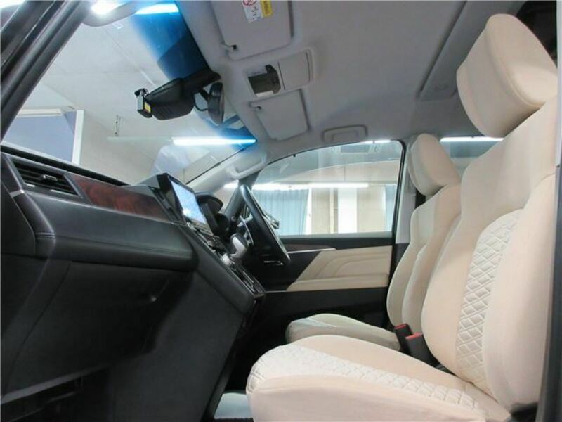 DELICA D5