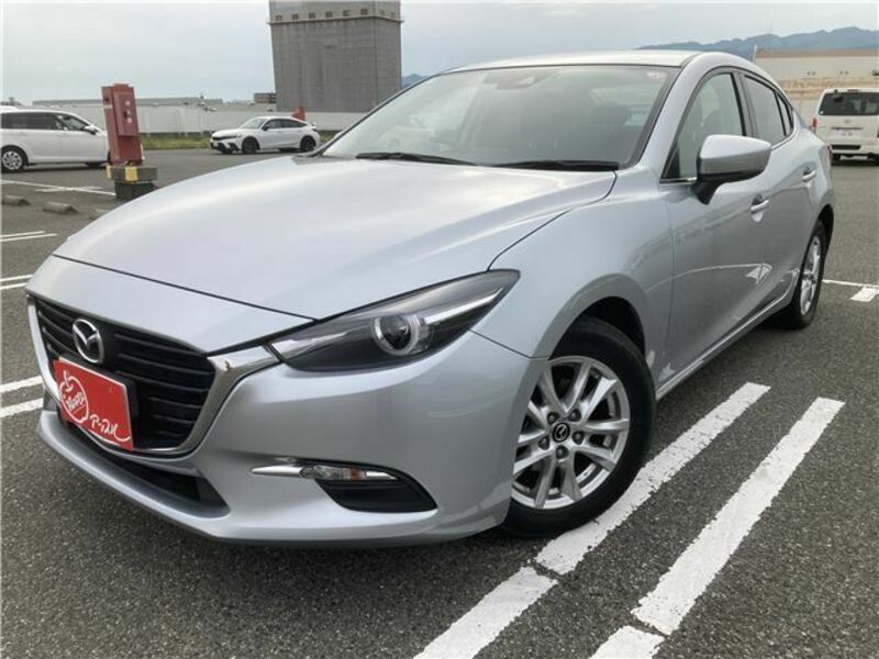 MAZDA AXELA