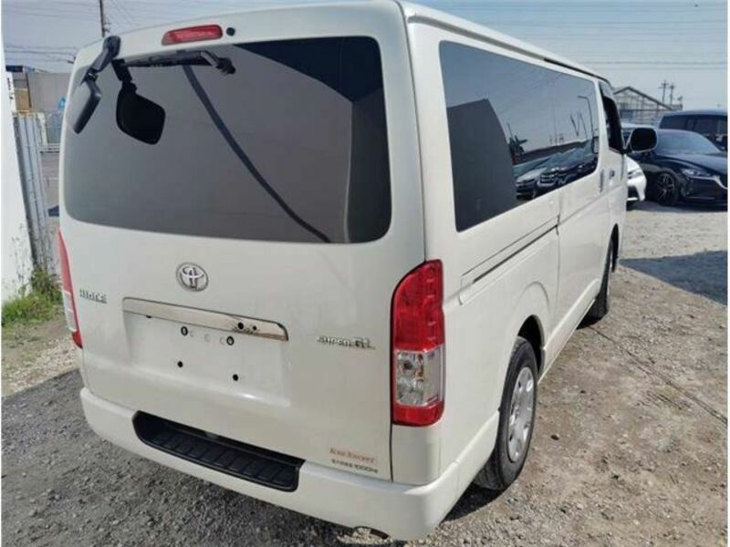 HIACE VAN