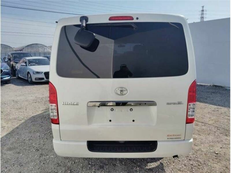 HIACE VAN