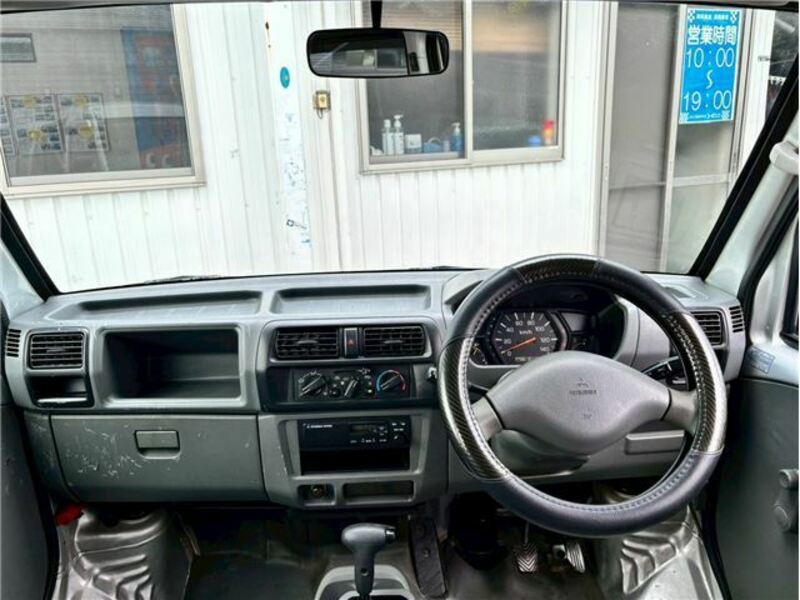 MINICAB VAN