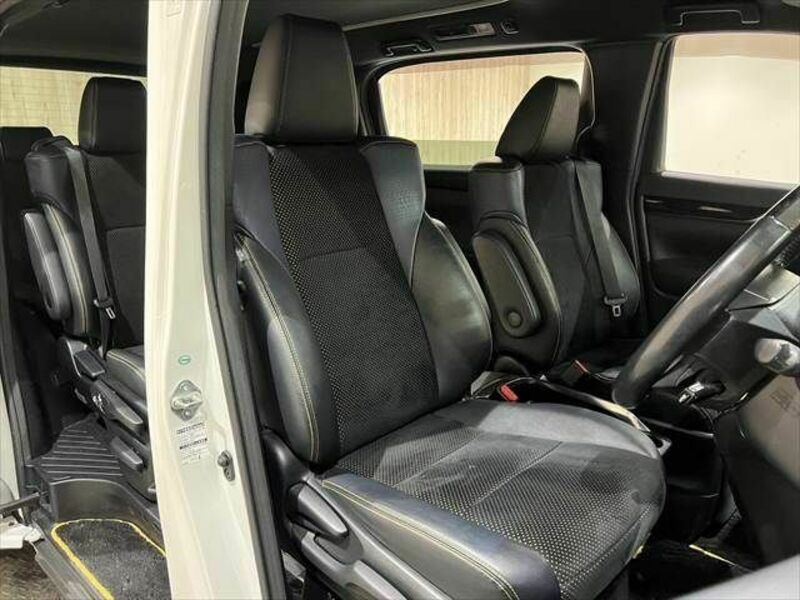 VELLFIRE-8