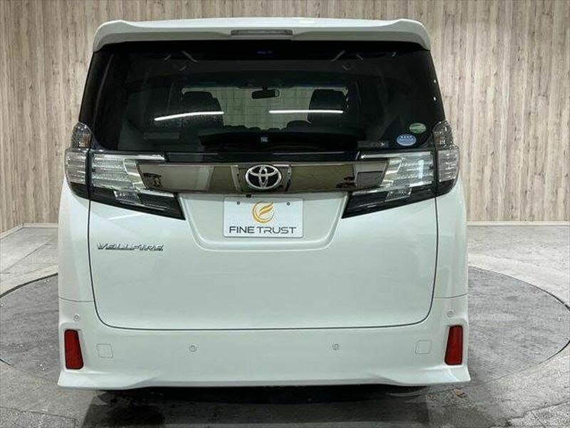 VELLFIRE-20