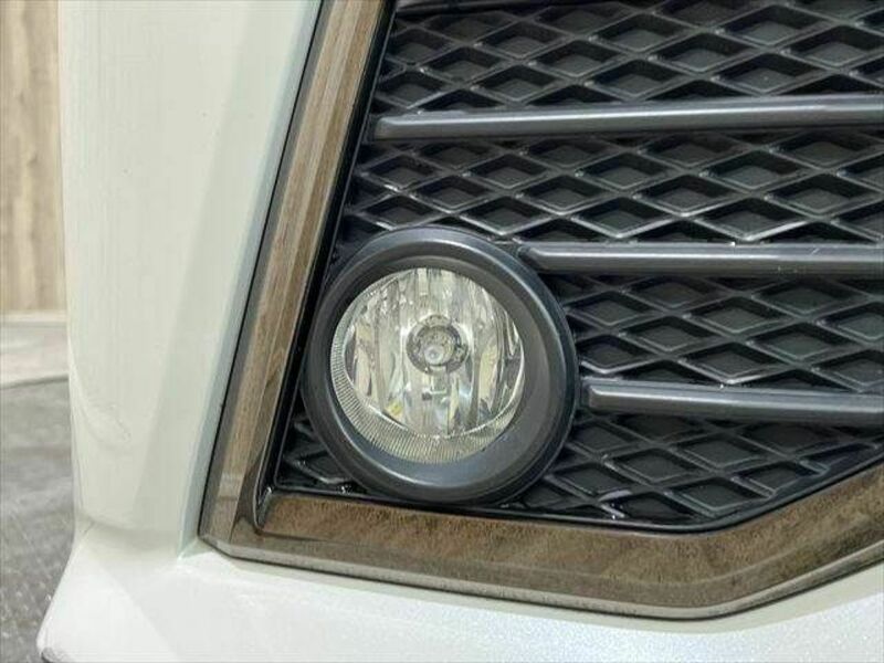 VELLFIRE-25