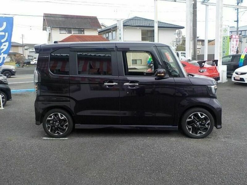 N BOX CUSTOM