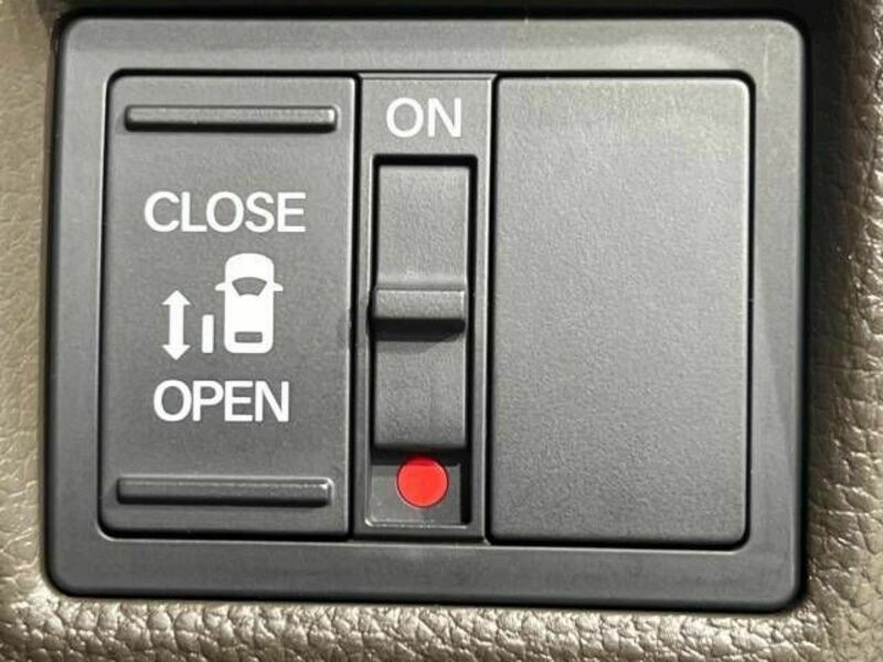 N BOX