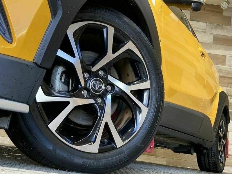 C-HR-18