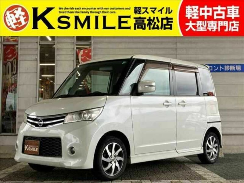 NISSAN　ROOX